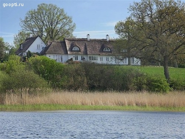 Дом на озере в Дании