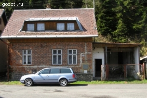 Чехия.Кирпичный дом под внутреннюю реконструкцию