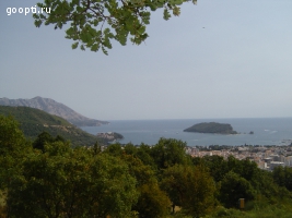 Черногория. Будва. Участок с видами на море и разрешениями