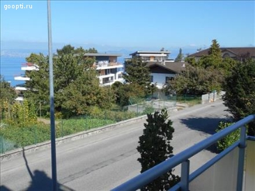 Франция. Эвиан-ле-Бан. Квартира с видом на Женевское озеро.