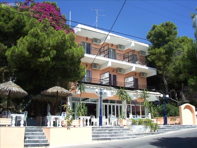 Греция. отель на острове Эгина
