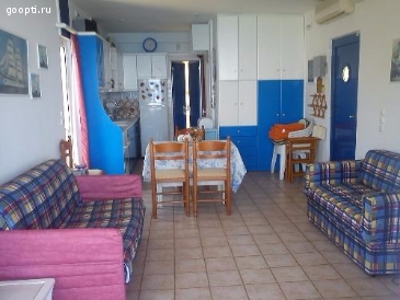 Квартира в 20 шагах от пляжа в Порто Рафти