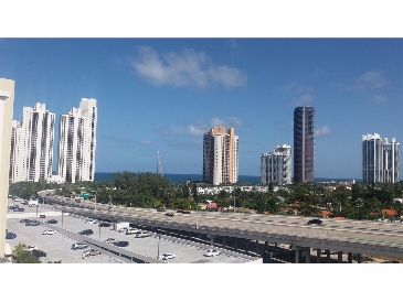 Сдается однокомнатная квартира с видом на океан в Майами