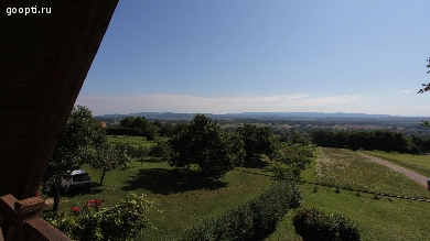 Венгрия. Дом с садом, с панорамным видом около Хевиза.